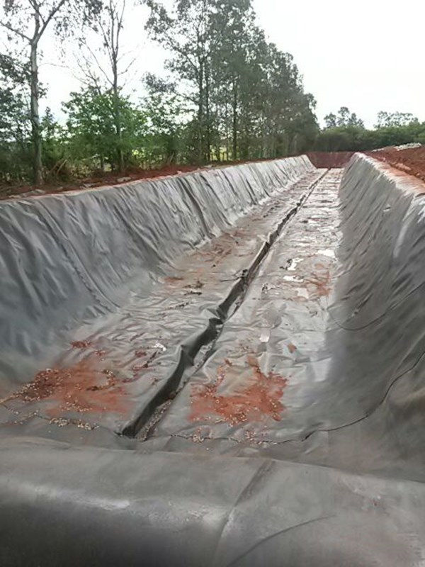 Aterro — Detalhe Técnico